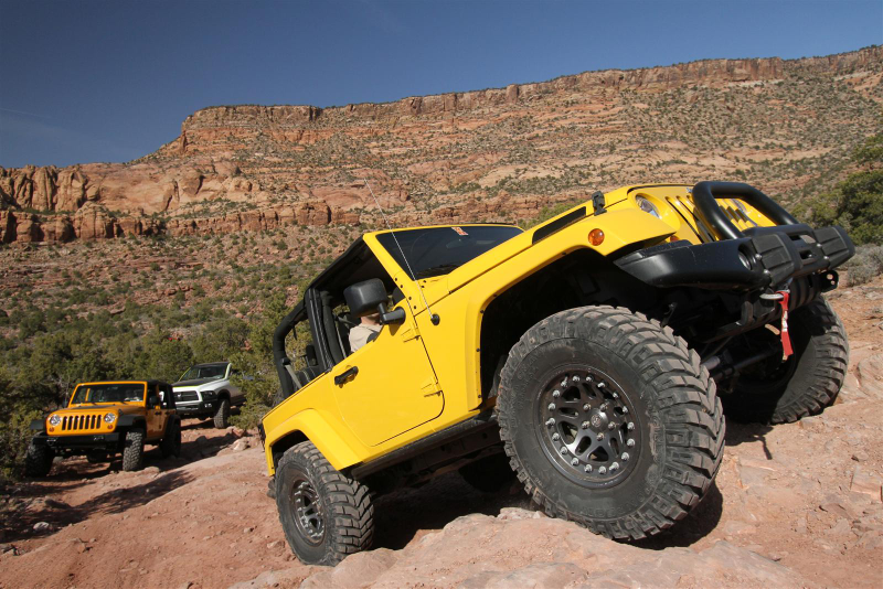 Illustration for article titled Extreme Mopar Off-Road Rams, Jeeps Justify Chrysler's Existence